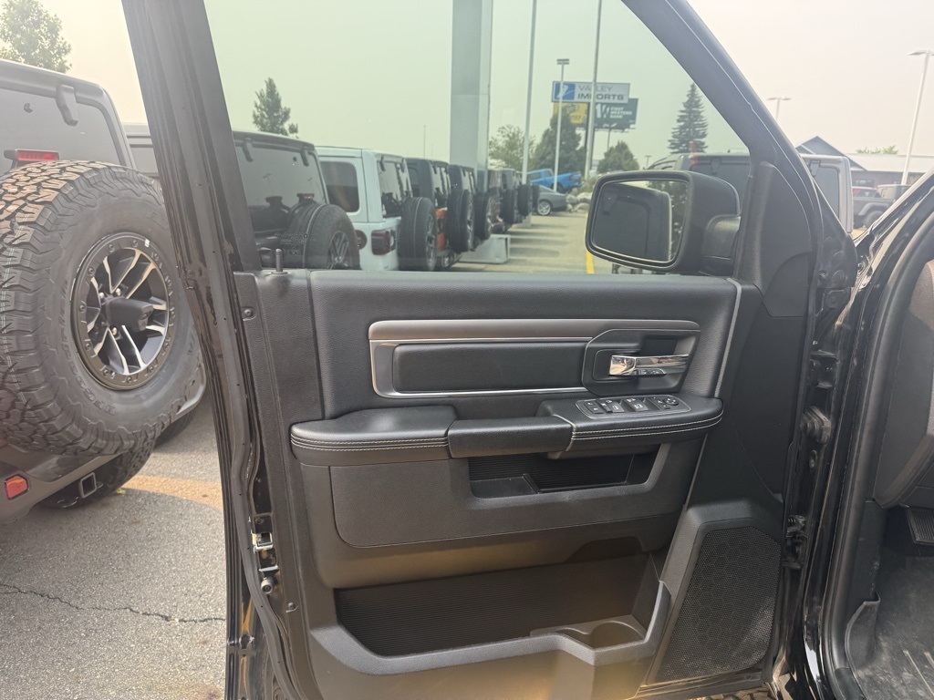 used 2021 Ram 1500 Classic car, priced at $31,000