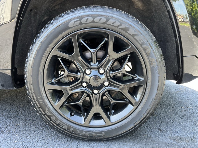 used 2021 Jeep Grand Cherokee car, priced at $28,234