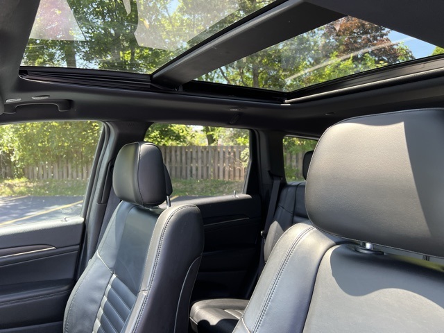 used 2021 Jeep Grand Cherokee car, priced at $28,234