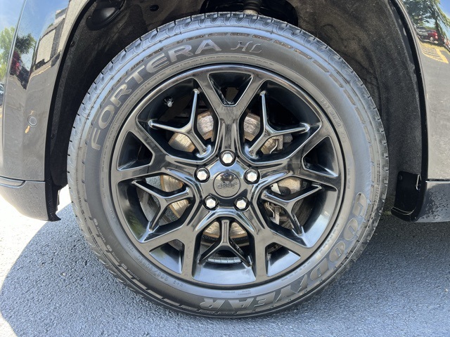 used 2021 Jeep Grand Cherokee car, priced at $28,234