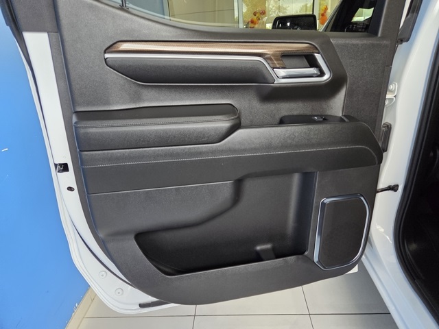 used 2024 Chevrolet Silverado 1500 car, priced at $41,577