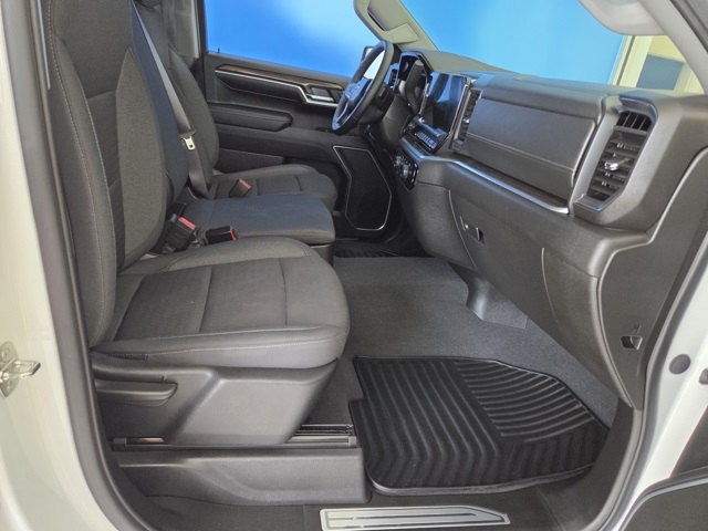 used 2024 Chevrolet Silverado 1500 car, priced at $41,577