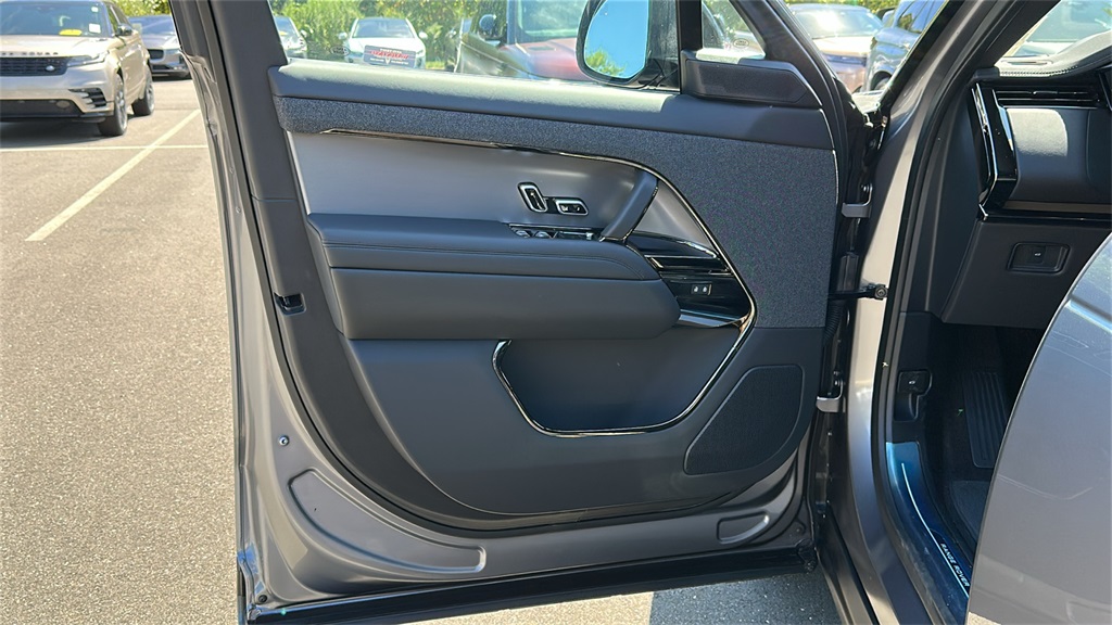 new 2025 Land Rover Range Rover Sport car, priced at $122,010