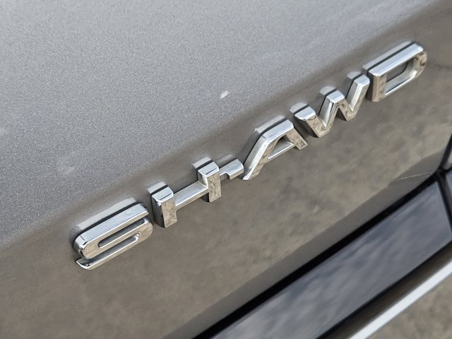 used 2023 Acura MDX car, priced at $39,700