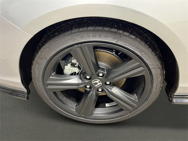 new 2025 Honda Accord Hybrid car, priced at $35,375