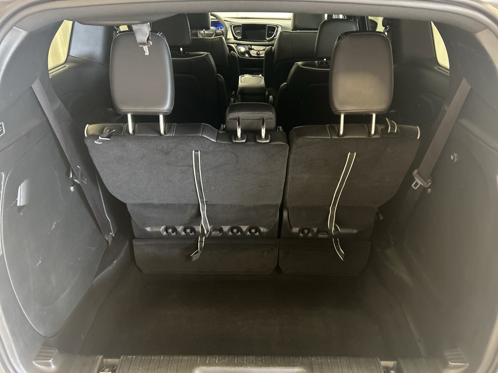 used 2025 Chrysler Pacifica car, priced at $39,387