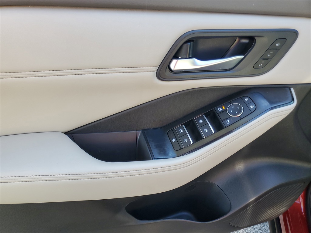 used 2023 Nissan Rogue car, priced at $26,995
