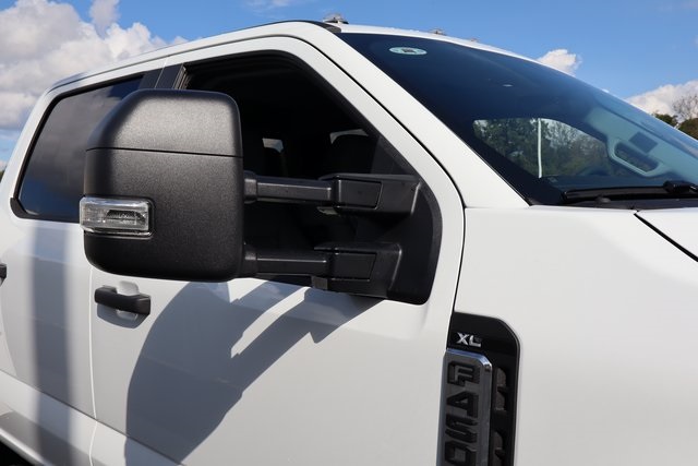 new 2025 Ford F-450SD car, priced at $81,530