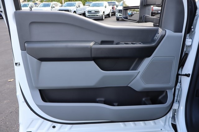 new 2025 Ford F-450SD car, priced at $81,530