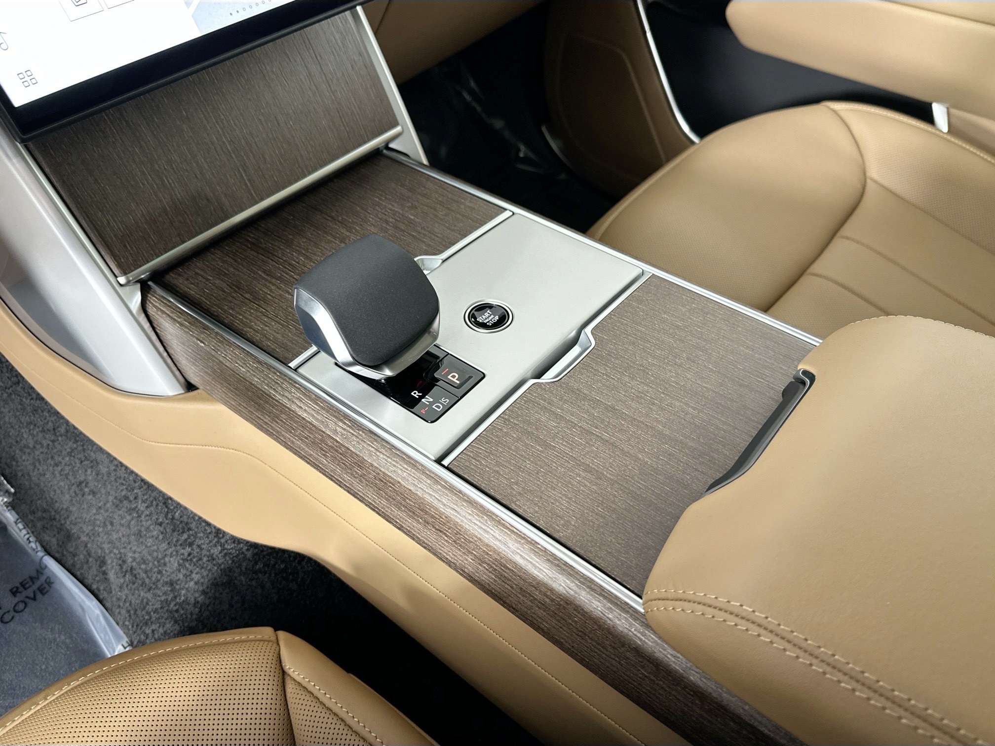 new 2025 Land Rover Range Rover car, priced at $122,765