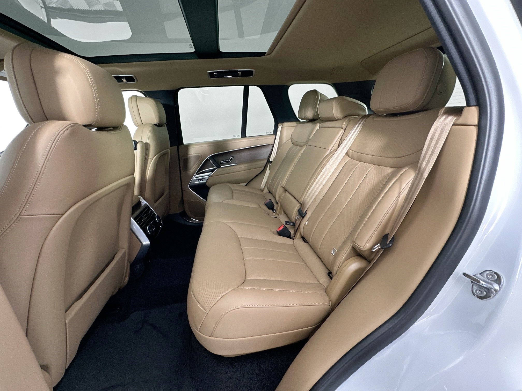 new 2025 Land Rover Range Rover car, priced at $122,765