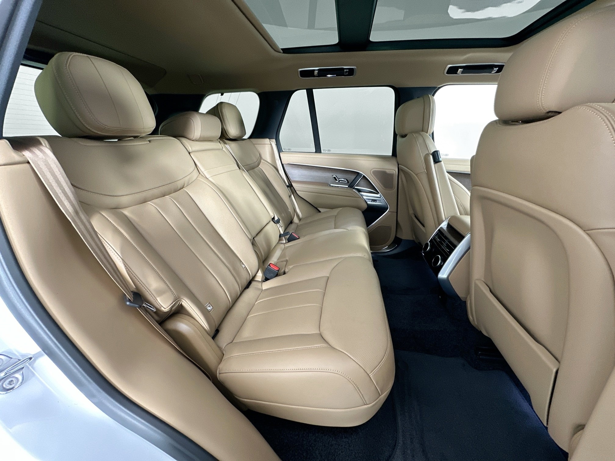 new 2025 Land Rover Range Rover car, priced at $122,765