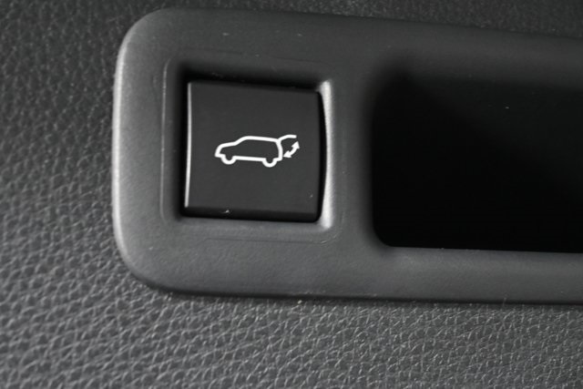 used 2023 Toyota Highlander car, priced at $29,891