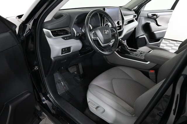 used 2023 Toyota Highlander car, priced at $29,891