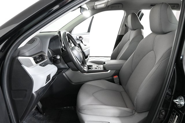 used 2023 Toyota Highlander car, priced at $29,891