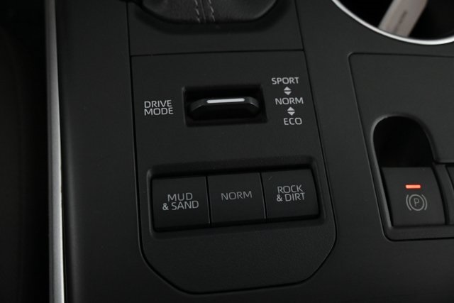 used 2023 Toyota Highlander car, priced at $29,891