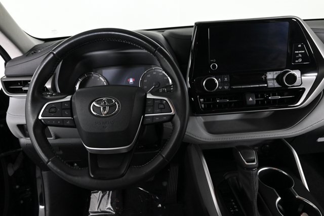 used 2023 Toyota Highlander car, priced at $29,891