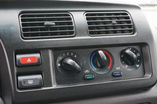 used 2000 Nissan Xterra car