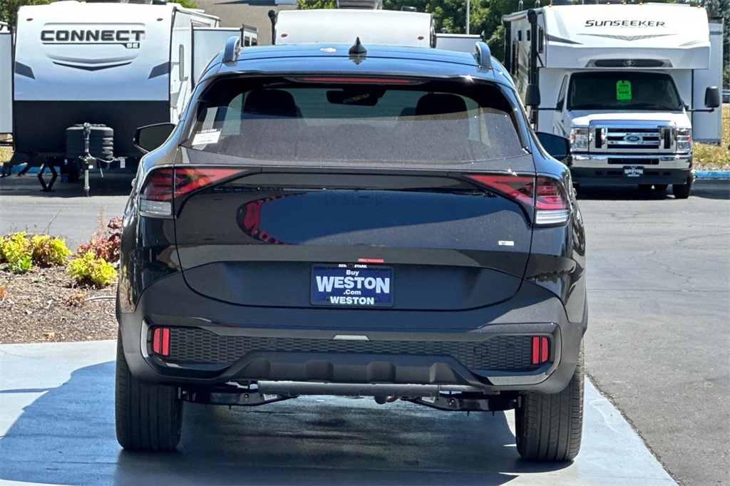 new 2025 Kia Sportage Plug-In Hybrid car, priced at $45,980