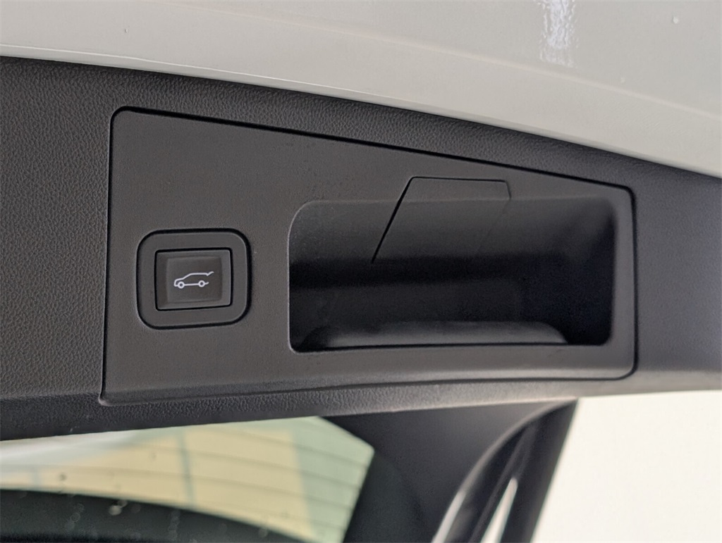 used 2019 Cadillac XT4 car, priced at $18,500