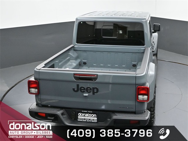 new 2025 Jeep Gladiator car, priced at $44,584