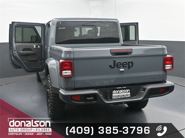new 2025 Jeep Gladiator car, priced at $44,584