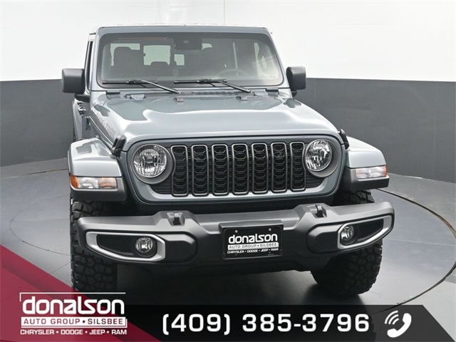 new 2025 Jeep Gladiator car, priced at $44,584