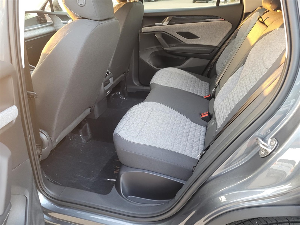 new 2025 Volkswagen Tiguan car, priced at $29,015