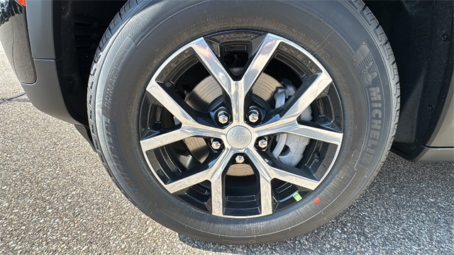 new 2025 Jeep Grand Cherokee car, priced at $45,912