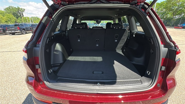 new 2025 Jeep Grand Cherokee car, priced at $48,340