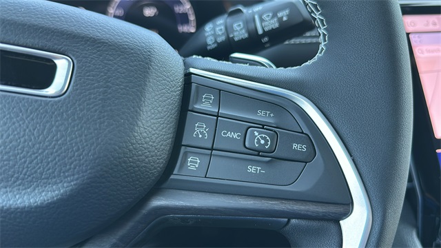 new 2025 Jeep Grand Cherokee car, priced at $48,340