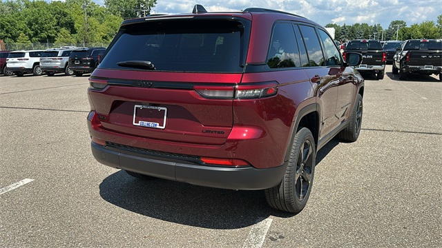 new 2025 Jeep Grand Cherokee car, priced at $48,340