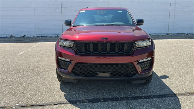 new 2025 Jeep Grand Cherokee car, priced at $48,340