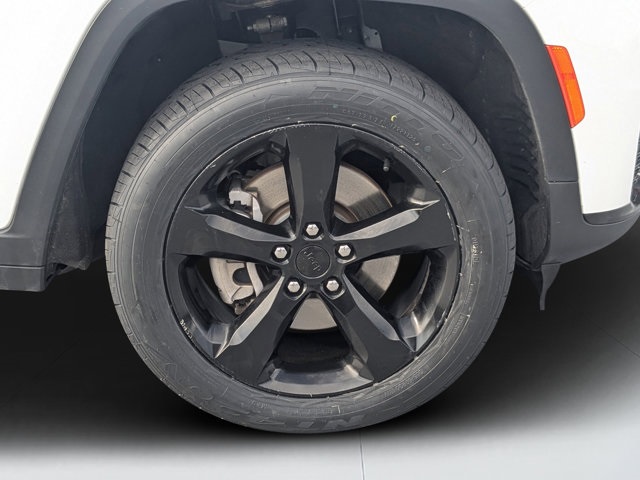 used 2023 Jeep Grand Cherokee L car, priced at $27,736