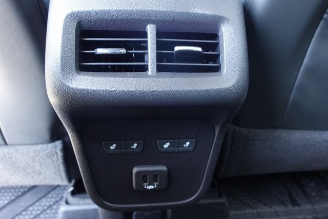 used 2022 Chevrolet Equinox car, priced at $21,599