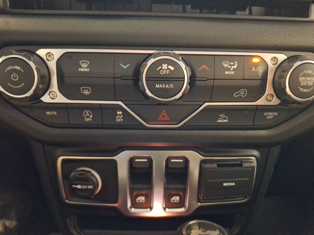 new 2026 Jeep Wrangler car, priced at $47,448