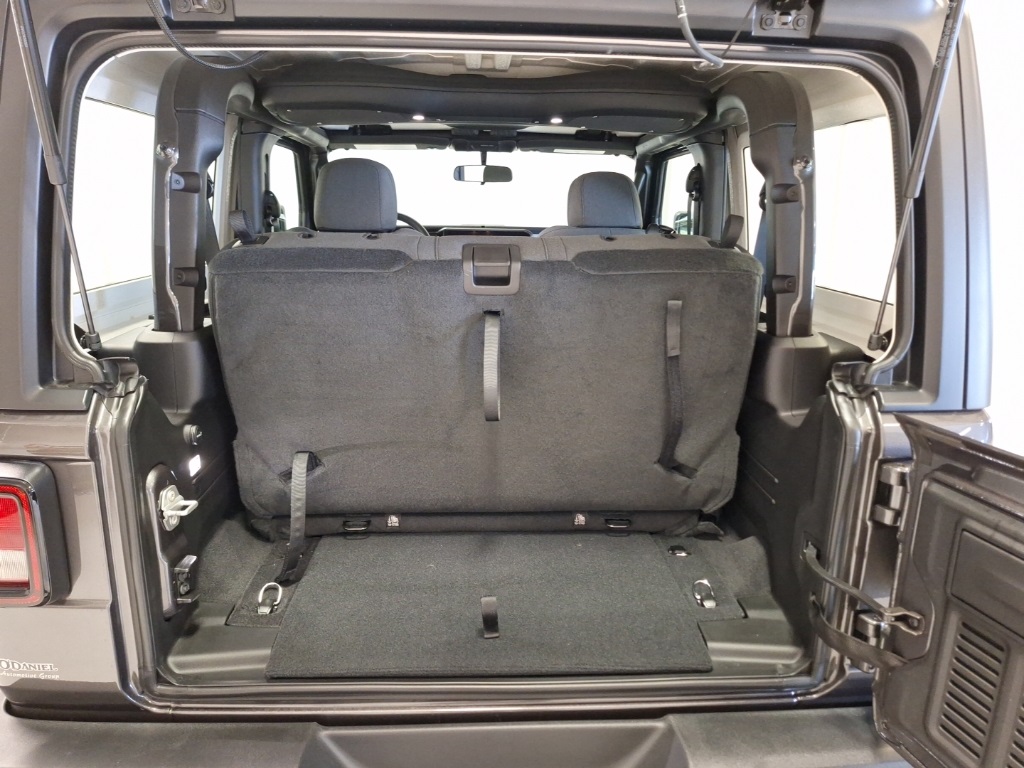 new 2026 Jeep Wrangler car, priced at $47,448