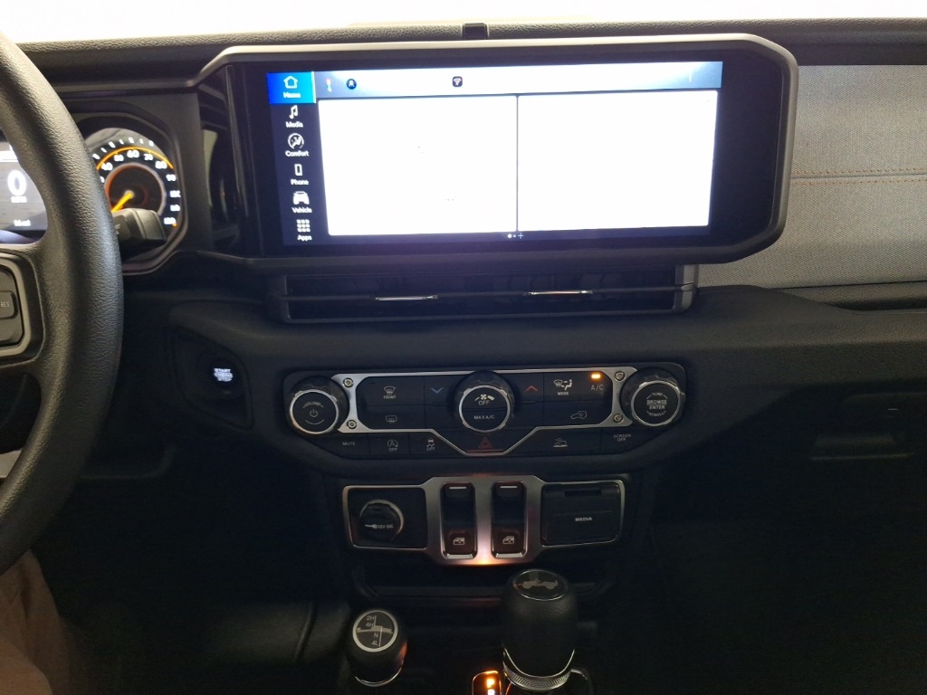 new 2026 Jeep Wrangler car, priced at $47,448