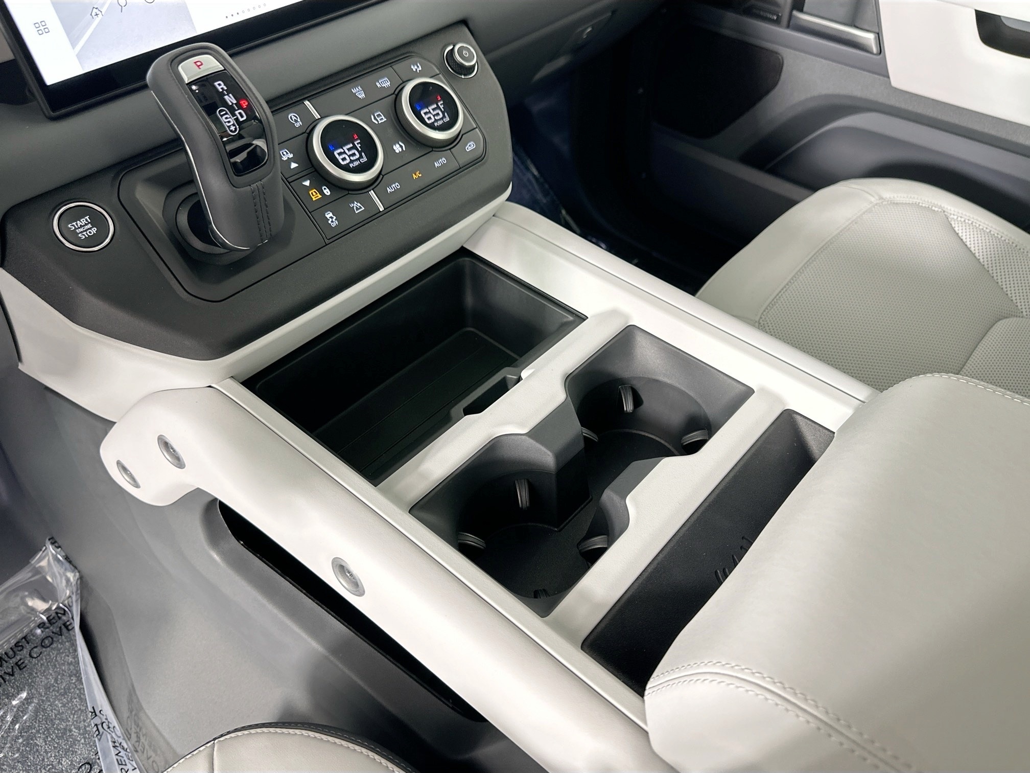 new 2025 Land Rover Defender 110 car, priced at $68,973