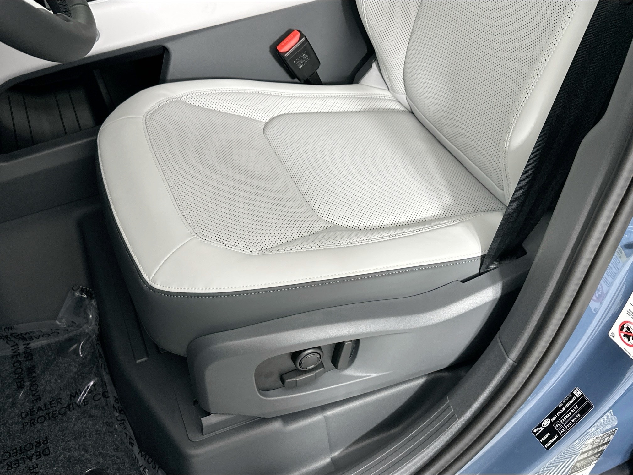 new 2025 Land Rover Defender 110 car, priced at $68,973