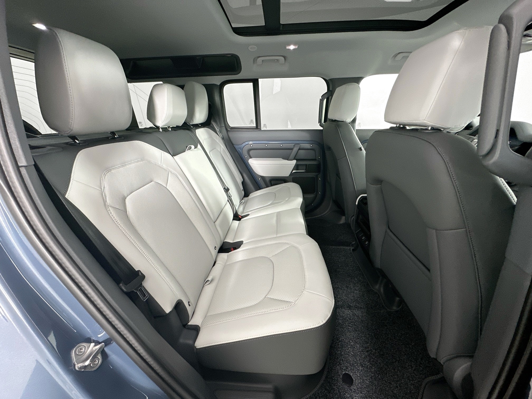 new 2025 Land Rover Defender 110 car, priced at $68,973