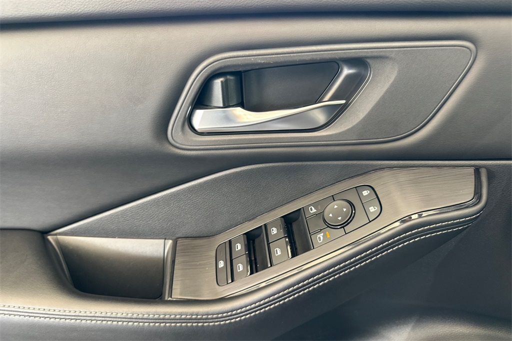 used 2024 Nissan Rogue car, priced at $25,925