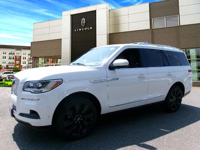 used 2023 Lincoln Navigator car, priced at $67,762