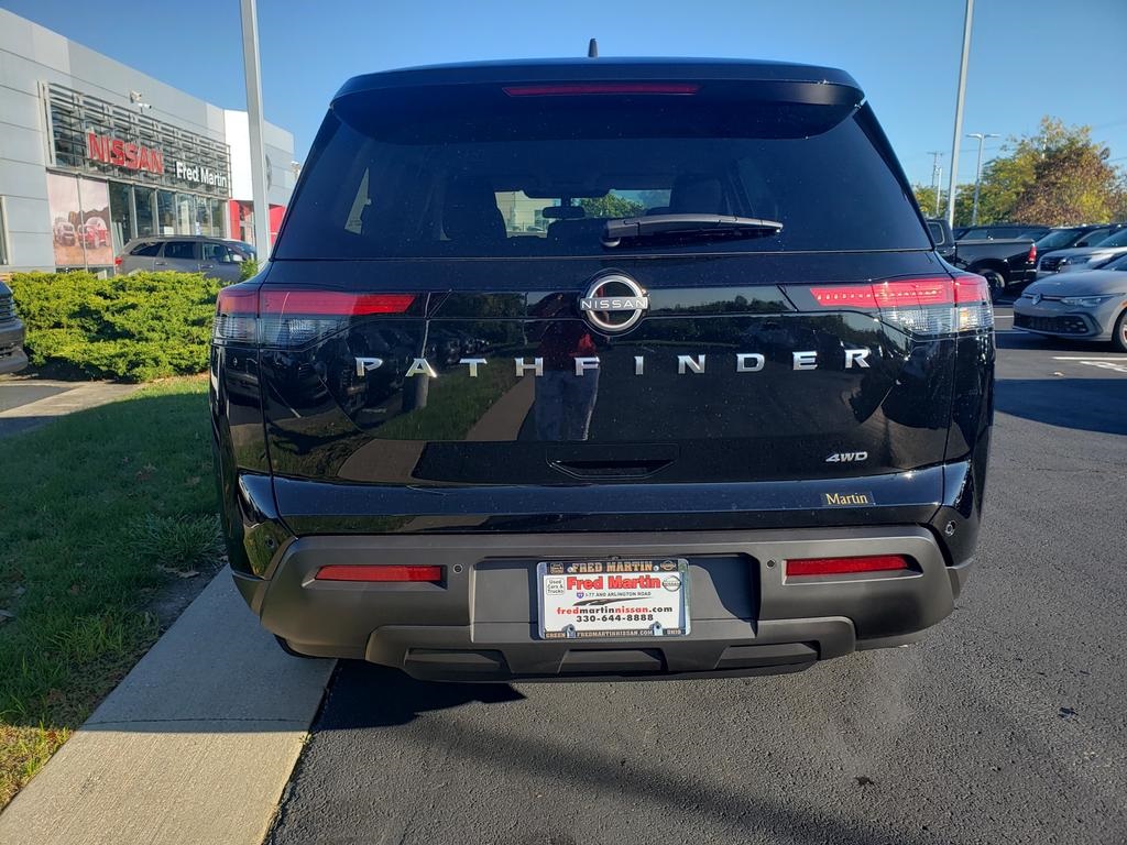 new 2025 Nissan Pathfinder car, priced at $33,190