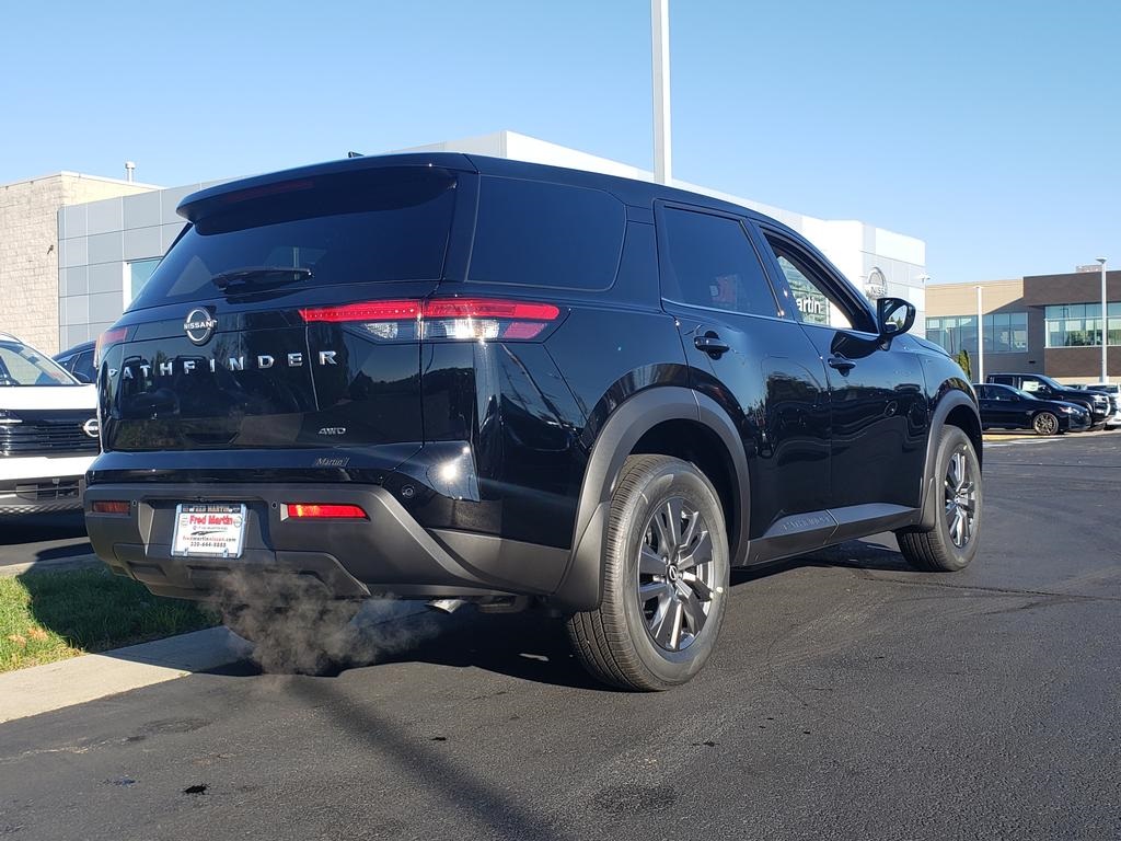 new 2025 Nissan Pathfinder car, priced at $33,190