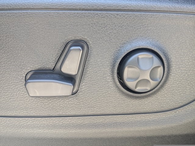 new 2025 Ram 1500 car, priced at $59,880