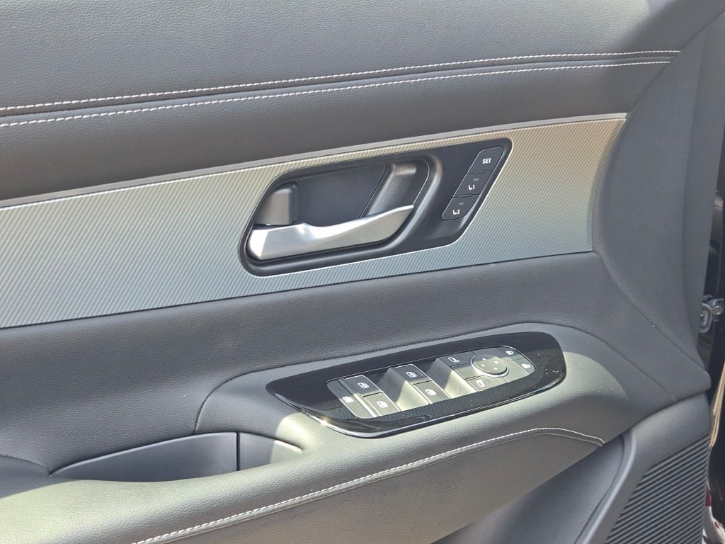 used 2025 Nissan Murano car, priced at $43,000