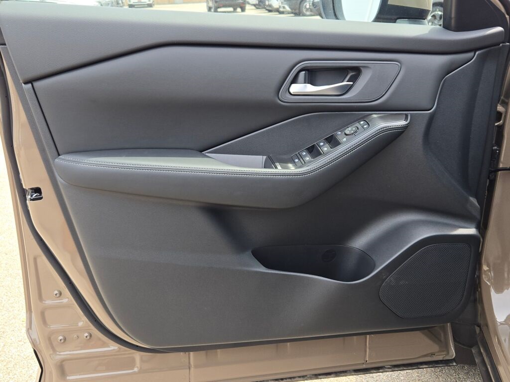 new 2025 Nissan Rogue car, priced at $33,835