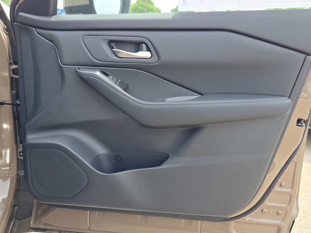 new 2025 Nissan Rogue car, priced at $33,835