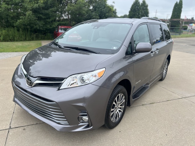 used 2019 Toyota Sienna car, priced at $64,903